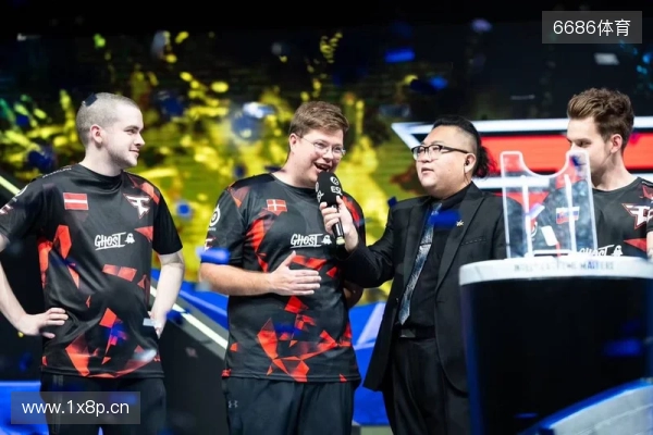 IEM成都2025:丝毫不敢松懈!MOUZ 2-1 FURIA IEM成都2025:丝毫不敢松懈!MOUZ 2-1 FURIA